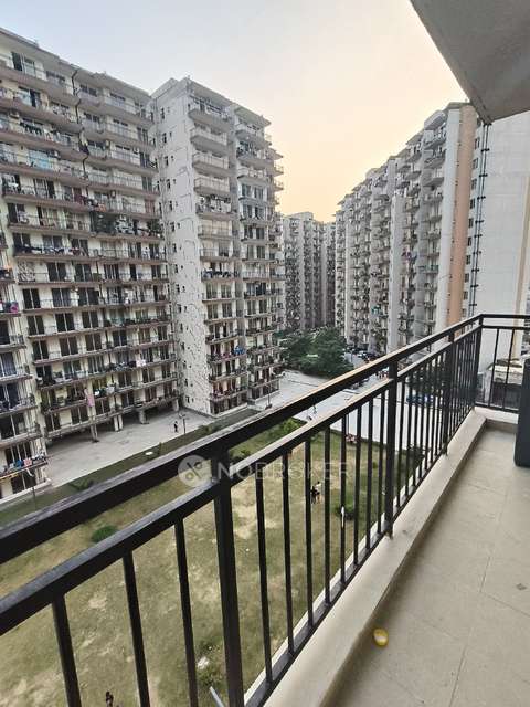 2 BHK Flat In Rof Aalayas For Sale  In Sector 102,