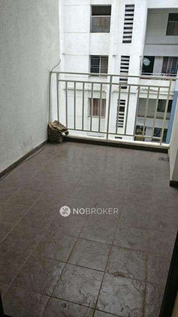 2 BHK Flat In Fifth Avenue for Rent  In Hadapsar