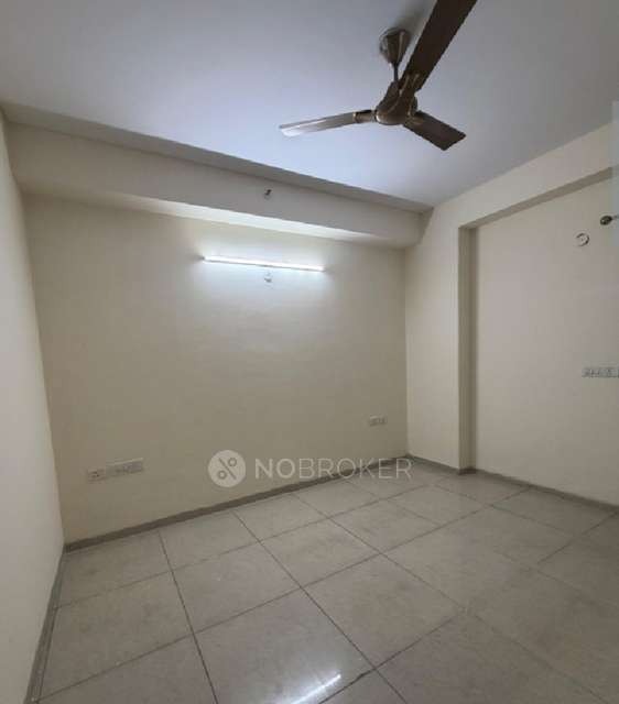 2 BHK Flat In Ajnara Homes for Rent  In Sector 121