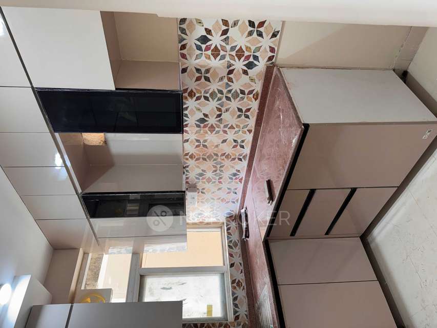 3 BHK Flat In Leisure Park for Rent  In Amrapali 