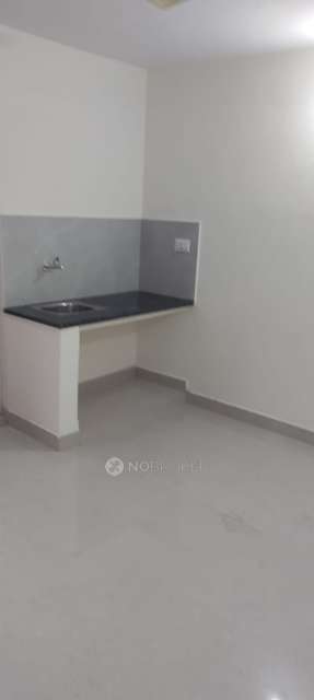 1 BHK Flat In Shanti Niwas Apartment, Safdarjung Enclave, Safdarjung Enclave for Rent  In Safdarjung Enclave