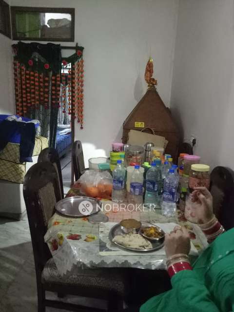 2 BHK Flat In Kasturba Niketan For Sale  In Lajpat Nagar