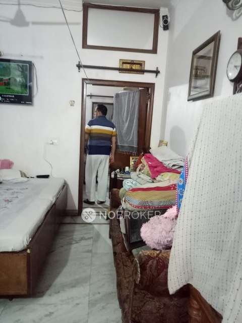 2 BHK Flat In Kasturba Niketan For Sale  In Lajpat Nagar