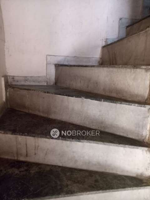 2 BHK Flat In Kasturba Niketan For Sale  In Lajpat Nagar