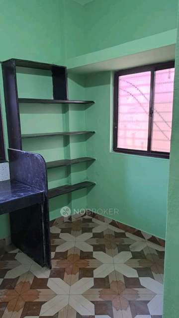 1 RK Flat In Matoshree Building for Rent  In Moshi