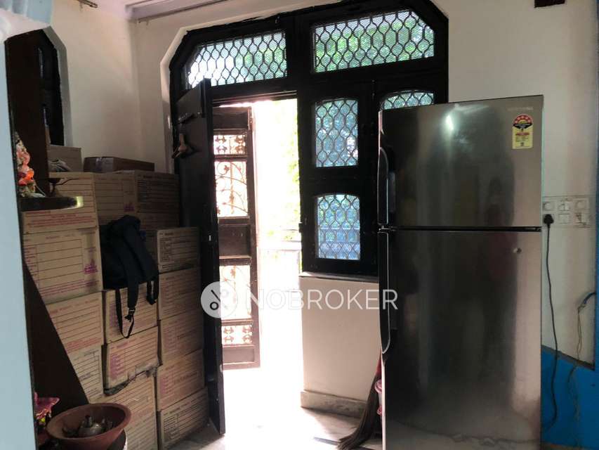 2 BHK Flat In Dda Flats For Sale  In Dilshad Garden