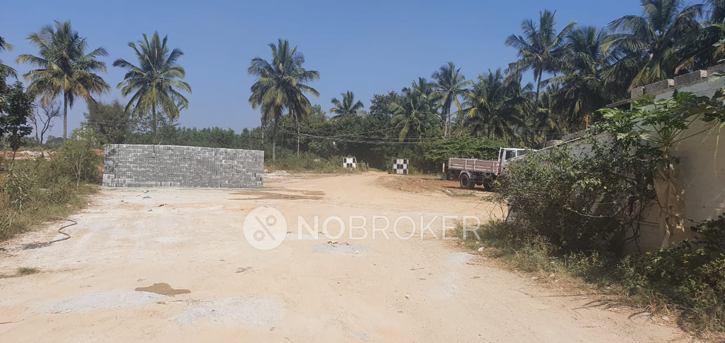 Godown/Warehouse for Rent in Thirumenahalli Lake, Agrahara Badavane, Thirumenahalli, Karnataka