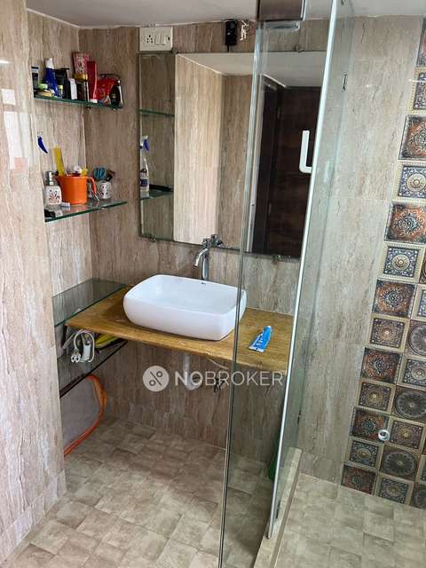 2 BHK Flat In Shaco Apartment For Sale  In Vile Parle West