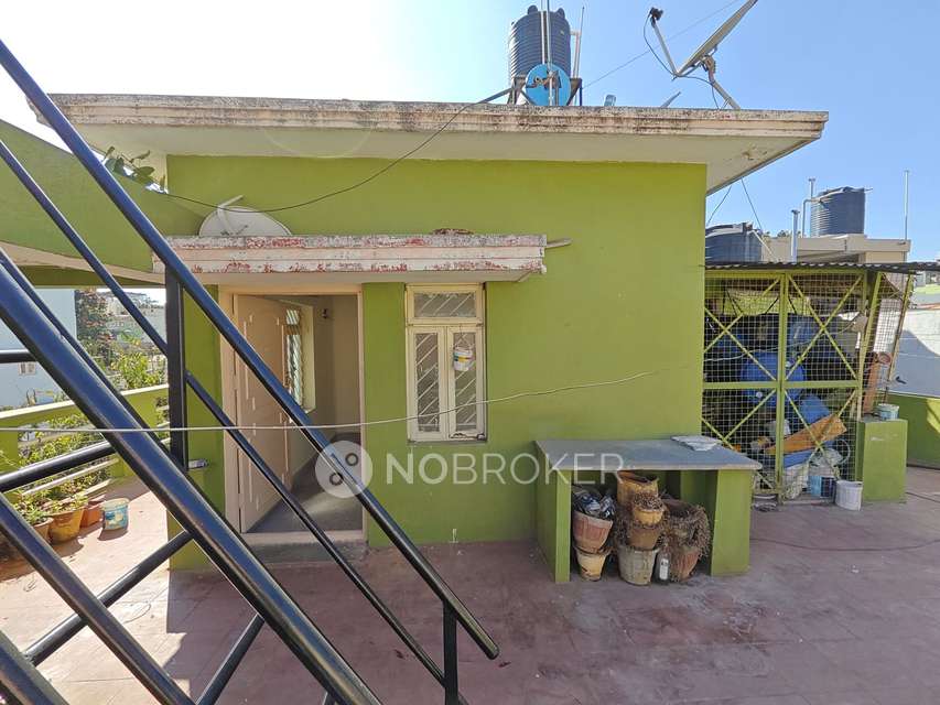 1 RK Flat for Rent  In Mahalakshmi Layout