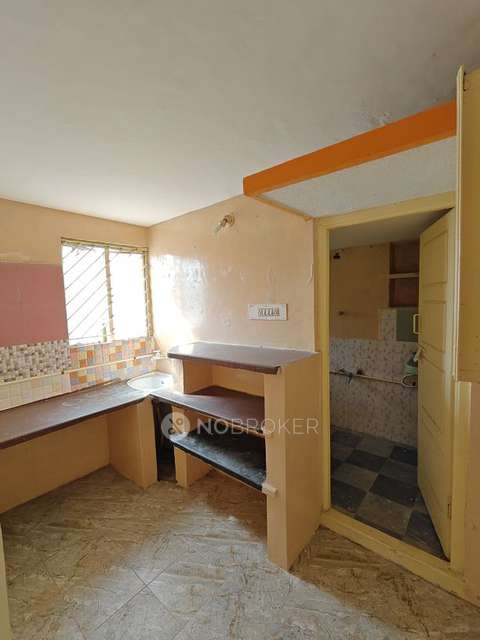 1 RK Flat for Rent  In Mahalakshmi Layout