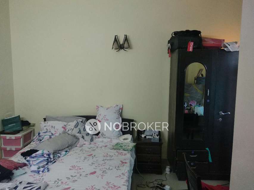 1 BHK Flat In Standalone Building  for Rent  In Dlf Phase 1