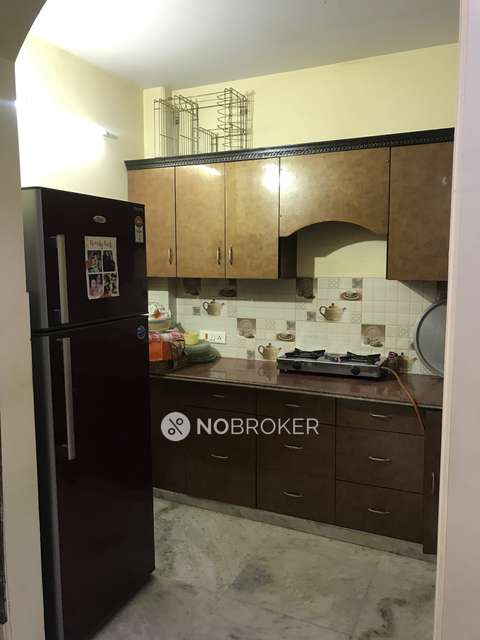 2 BHK Flat In Standalone Building  For Sale  In Sarai Rohilla