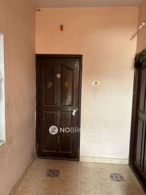 1 BHK Flat In First Main Road for Rent  In First Main Road