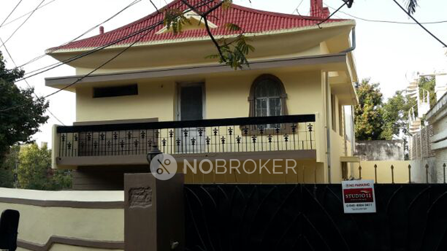 4+ BHK in Banjara Hills near Road number 3,Near Banjara Hills Police