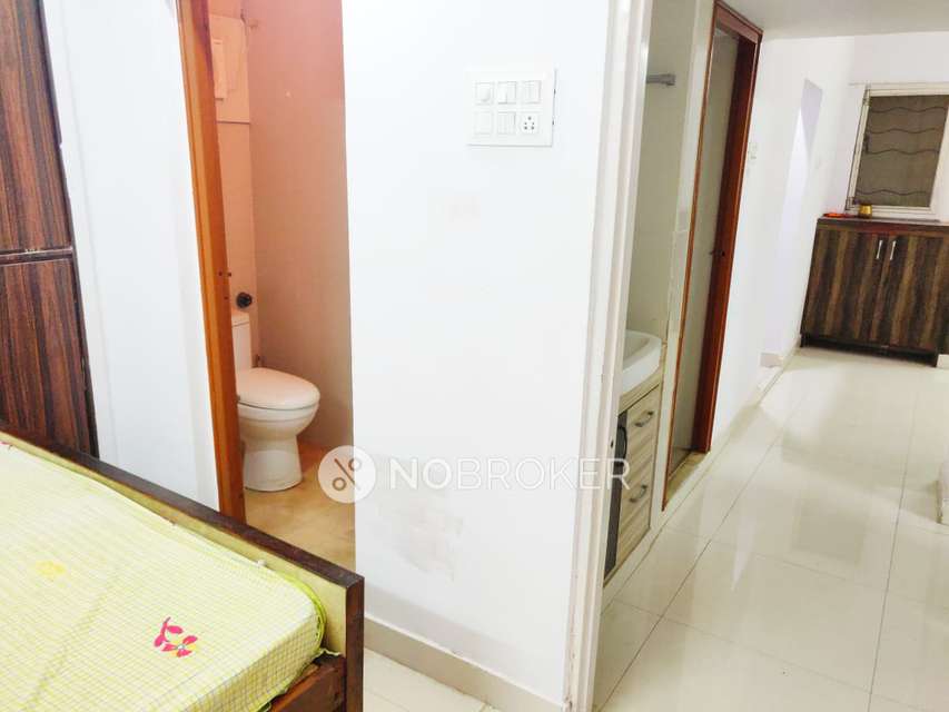 2 BHK Flat In Shanti Shikara Apts. For Sale  In Somajiguda