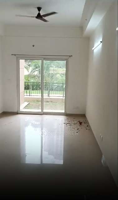2 BHK Flat In Logix Blossom County For Sale  In Sector 137,