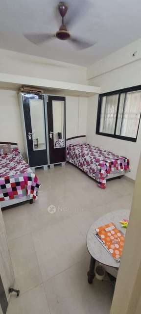 PG for Girls in Hadapsar