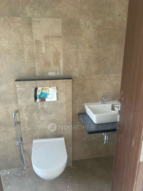 2 BHK Flat In Omkar Signet For Sale  In Malad East