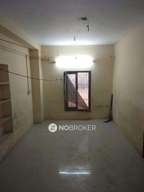 4+ BHK Flat For Sale  In Arumbakkam
