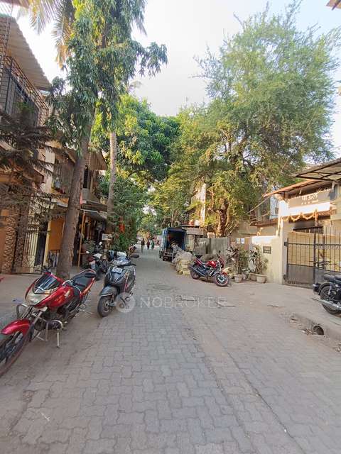 2 BHK Villa In Shri Siddhivinayak Co-op Hsg Soc For Sale  In Borivali West