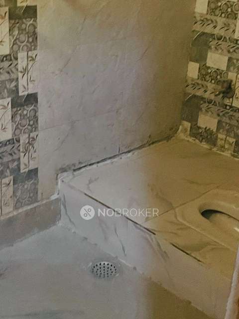 2 BHK Flat In Standalone Building  For Sale  In Uttam Nagar