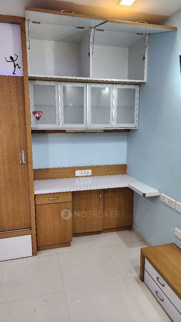 3 BHK Flat In Vasavi Brindavanam For Sale  In  Moti Nagar, Hyderabad