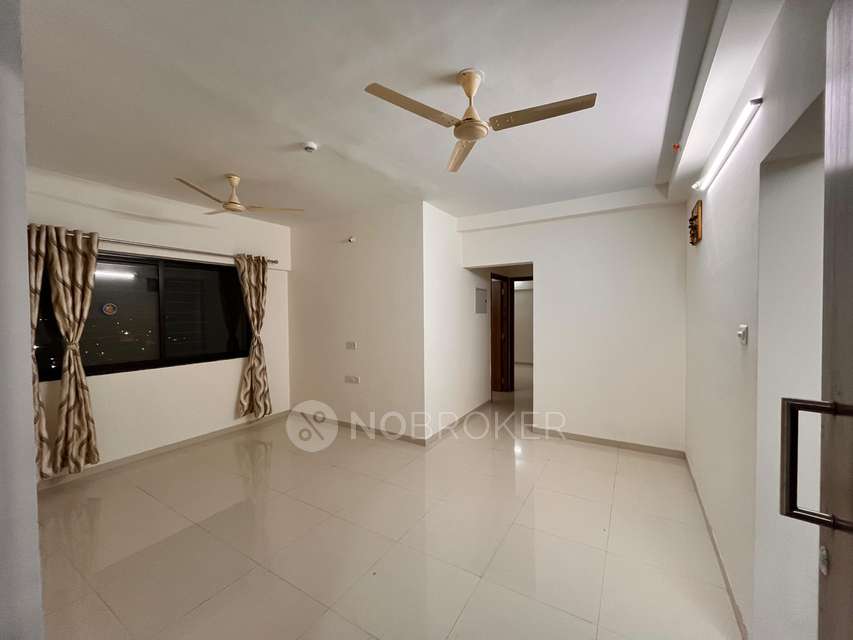 2 BHK Flat In Kalpataru Serenity, Manjri for Rent  In Kalpataru Serenity Manjri