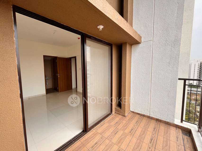2 BHK Flat In Kalpataru Serenity, Manjri for Rent  In Kalpataru Serenity Manjri