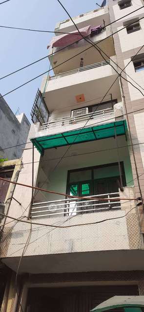 1 BHK Flat In Standalone Building  For Sale  In  Uttam Nagar