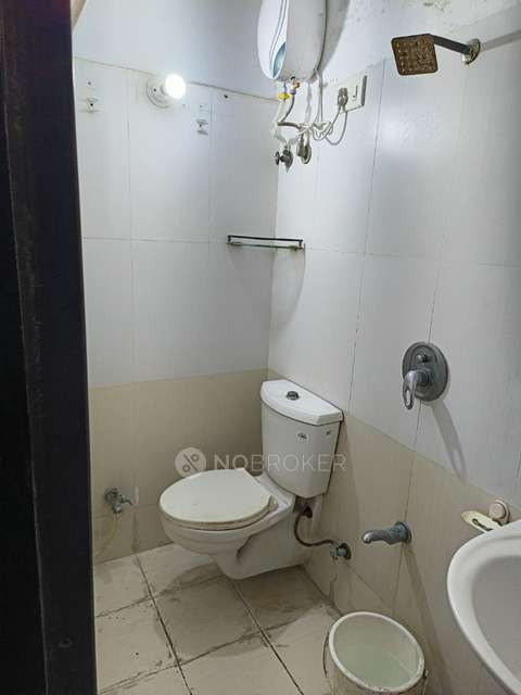 2 BHK Flat In Rajeshwari Chs  For Sale  In Jogeshwari East