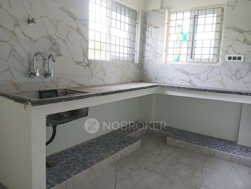 2 BHK Flat In Royalton Platina, Nungambakkam For Sale  In Nungambakkam