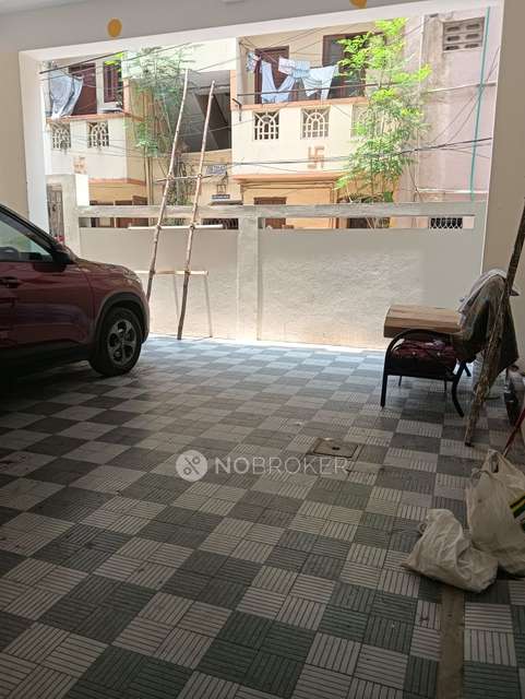 2 BHK Flat In Royalton Platina, Nungambakkam For Sale  In Nungambakkam