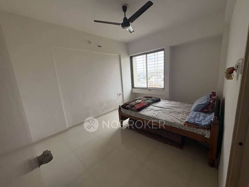 2 BHK Flat In Nandini Bellus For Sale  In Hadapsar