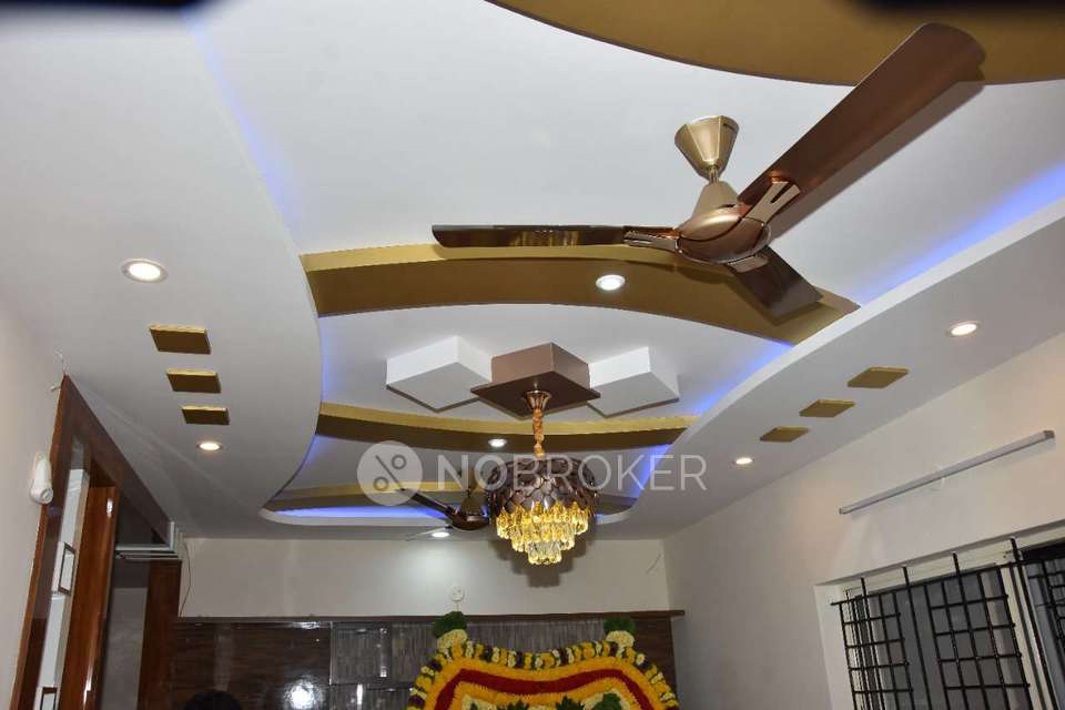 2 BHK Flat In Retreat Signaa For Sale  In Whitefield