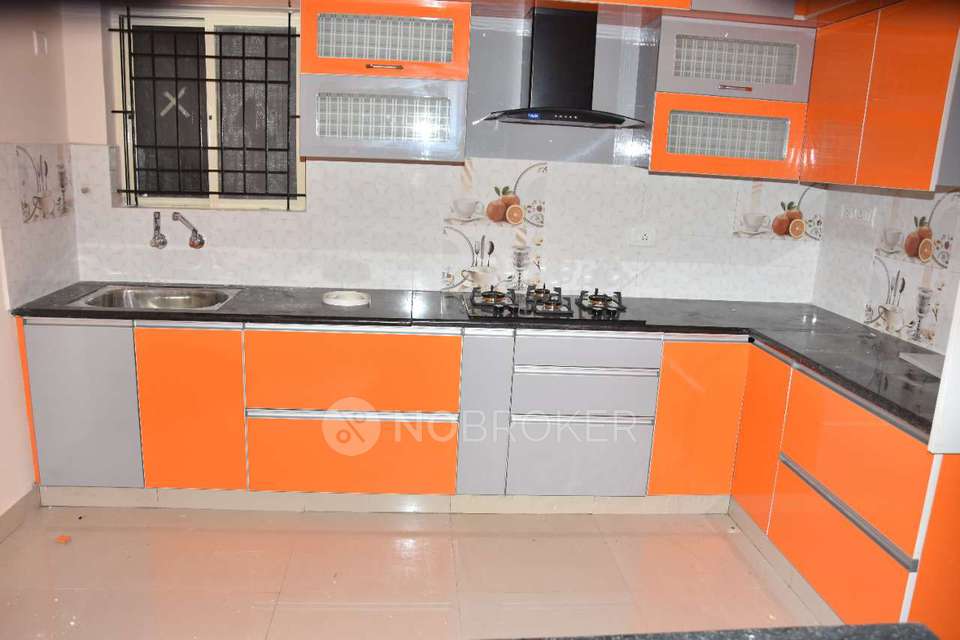 2 BHK Flat In Retreat Signaa For Sale  In Whitefield