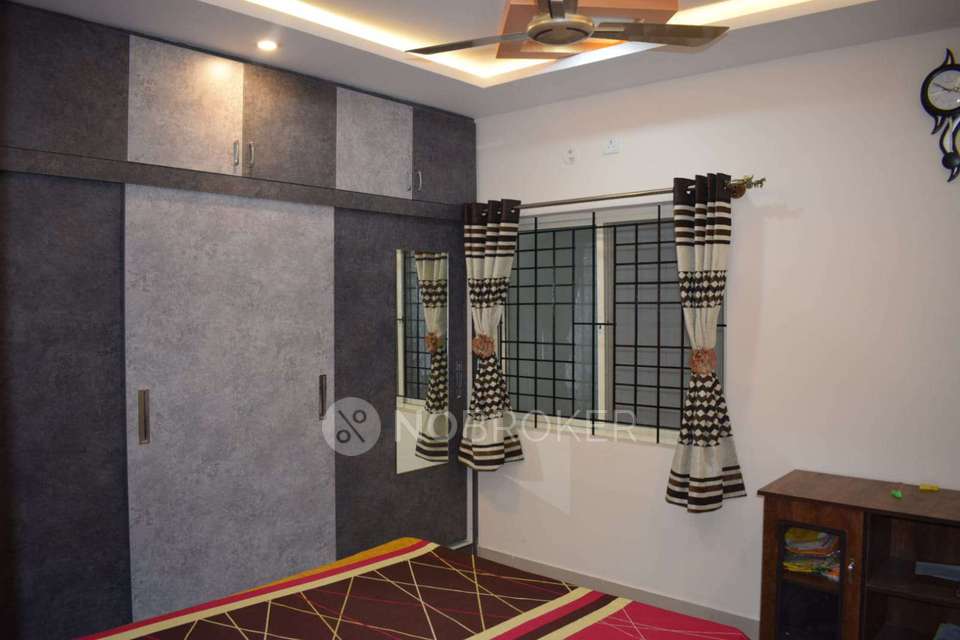 2 BHK Flat In Retreat Signaa For Sale  In Whitefield
