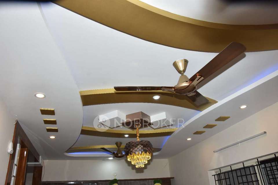 2 BHK Flat In Retreat Signaa For Sale  In Whitefield