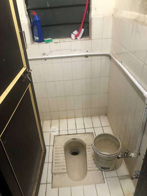 Shared Room for Male In 1 BHK  In Apartment In Sadashiv Peth