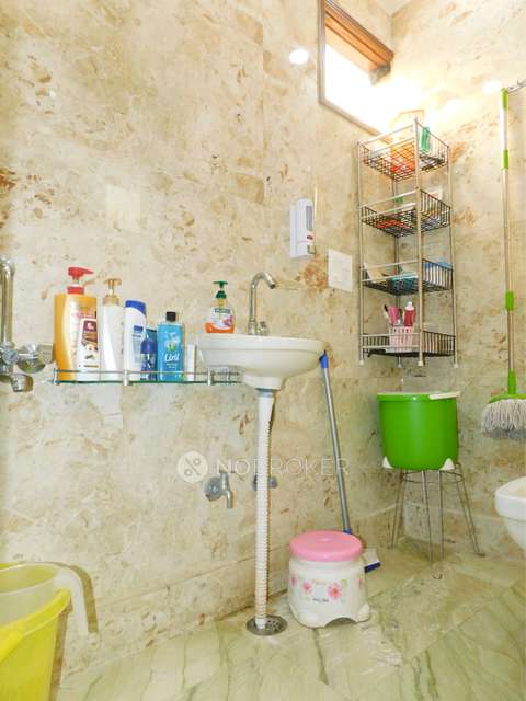4+ BHK Flat For Sale  In Govindpuri