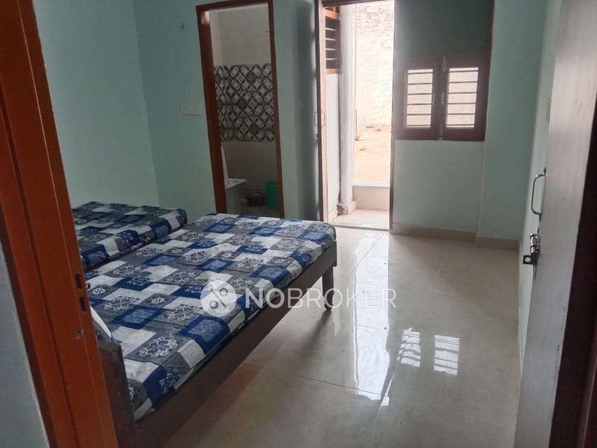 1 RK Flat In Apartment for Rent  In Sector 70a