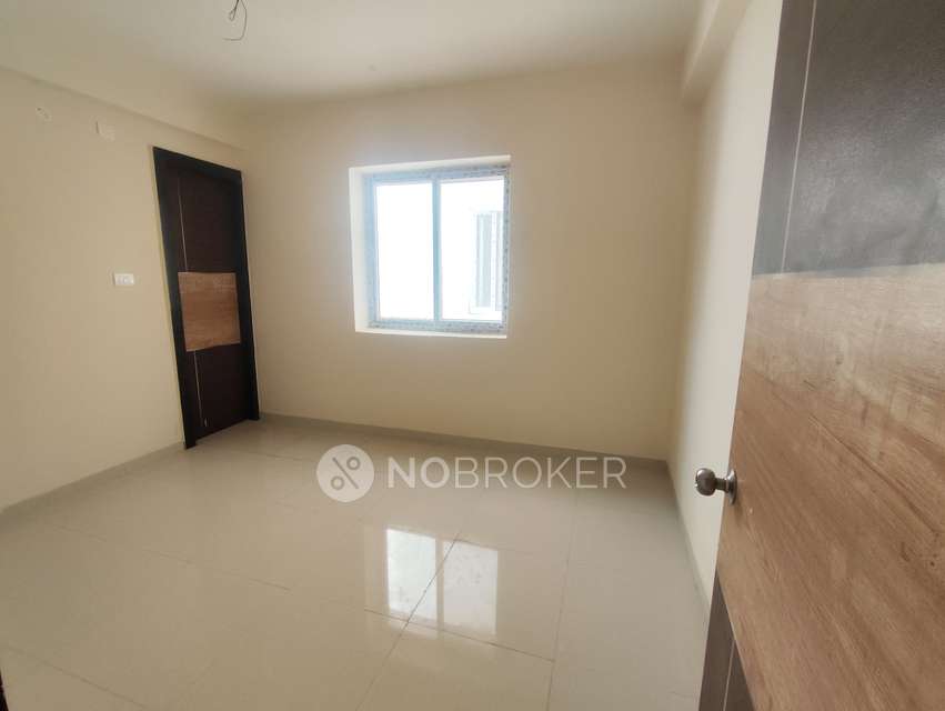 3 BHK Flat In Sri Sai Towers For Sale  In Kismatpur