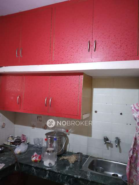 1 BHK Flat In Janta Flats For Sale  In Paschim Puri, Paschim Vihar