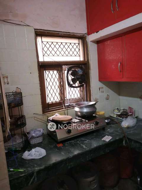 1 BHK Flat In Janta Flats For Sale  In Paschim Puri, Paschim Vihar