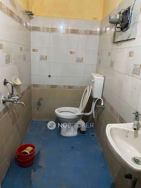 2 BHK Flat In Raghavendra Residency For Sale  In Ferozguda