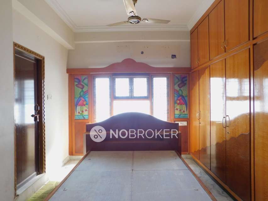 3 BHK Flat In Sreeven Arcade for Rent  In Banjara Hills