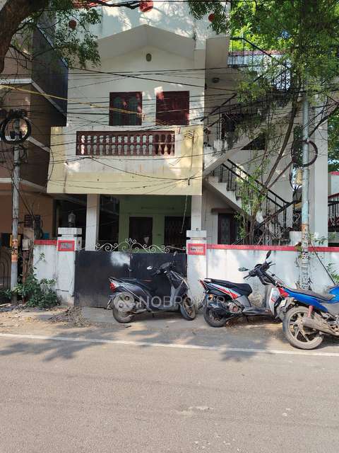 4+ BHK House For Sale  In Adambakkam