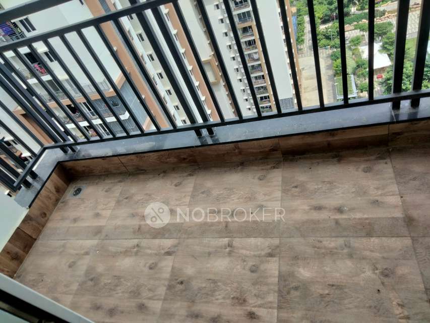 3 BHK Flat In Aparna Sarovar Zenith For Sale  In Nallagandla