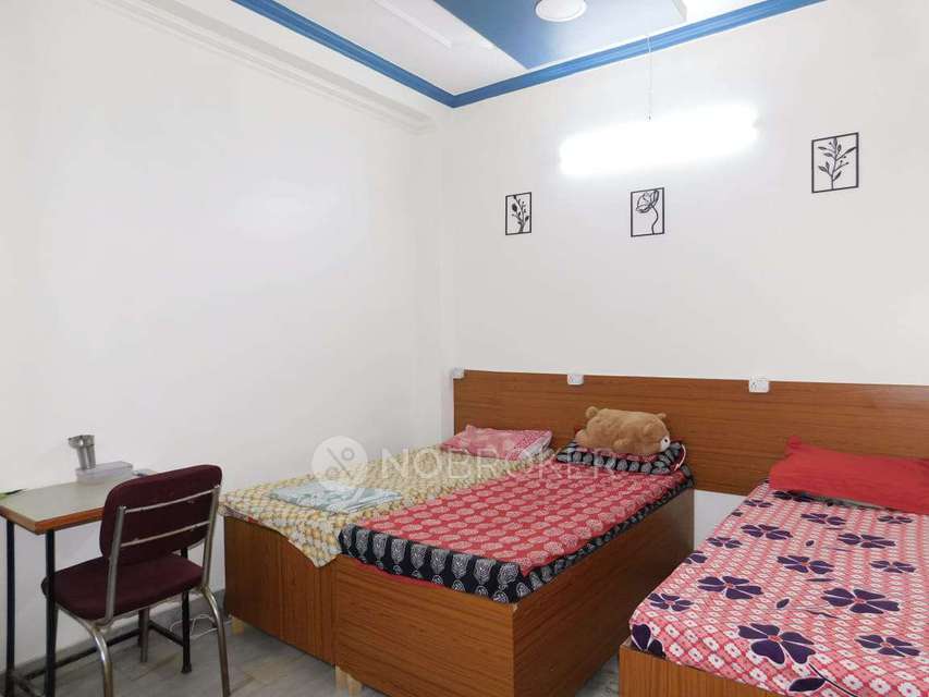 PG for Girls in  South Extension