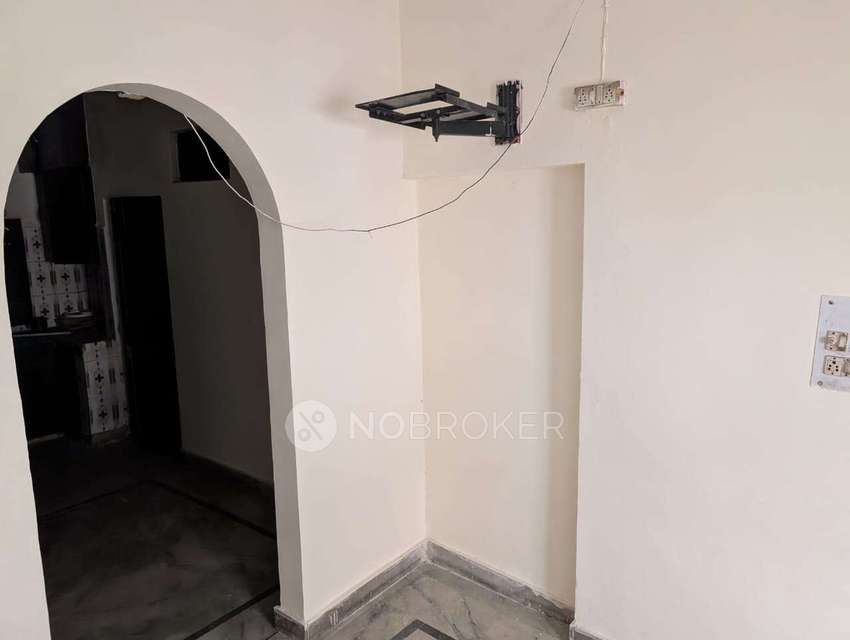 2 BHK Flat In Dda Janta 23rd Floor With Roof For Sale  In F-1769, Sector 15, Pocket 16, Sector 15f, Rohini, New Delhi, Delhi, 110089, India