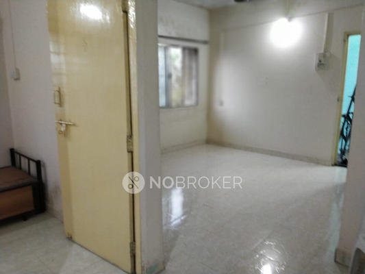 1 BHK Flat In Sita Apartment Vishrantwadi For Sale  In Vishrant Wadi